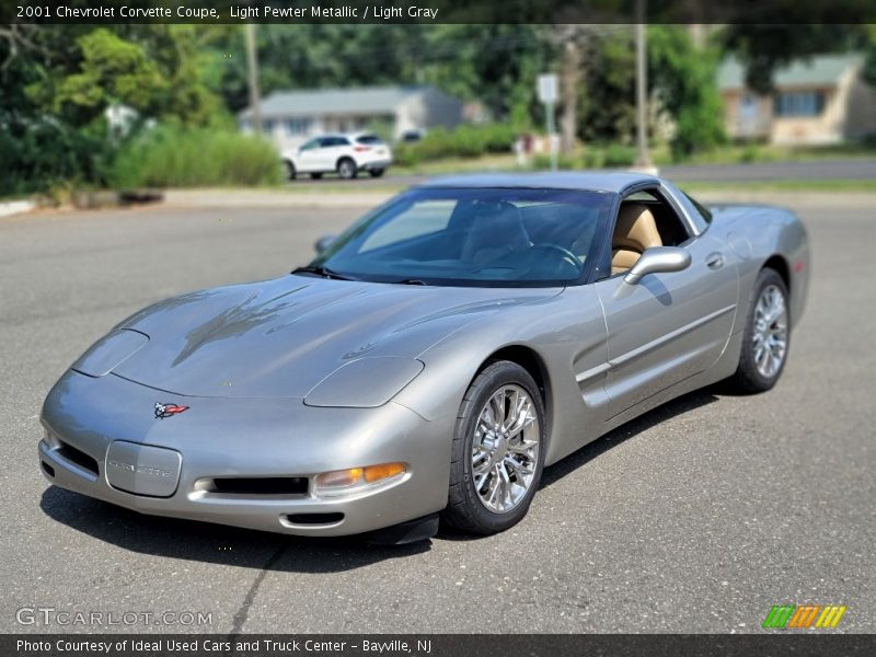 Light Pewter Metallic / Light Gray 2001 Chevrolet Corvette Coupe