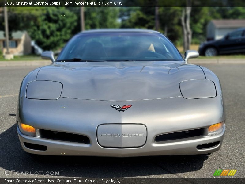 Light Pewter Metallic / Light Gray 2001 Chevrolet Corvette Coupe