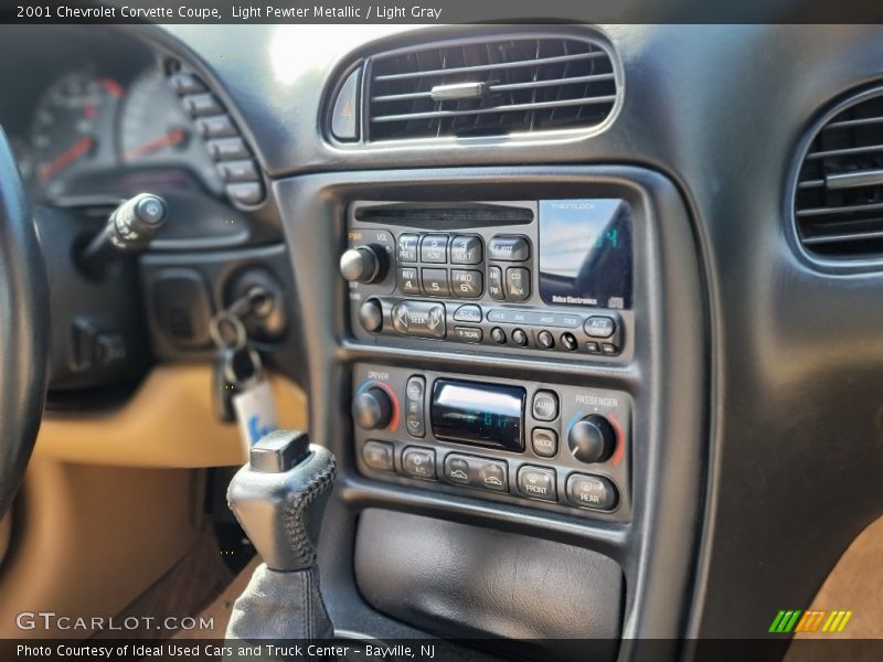 Light Pewter Metallic / Light Gray 2001 Chevrolet Corvette Coupe