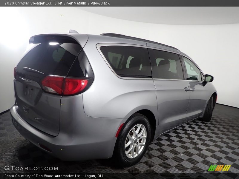 Billet Silver Metallic / Alloy/Black 2020 Chrysler Voyager LXi