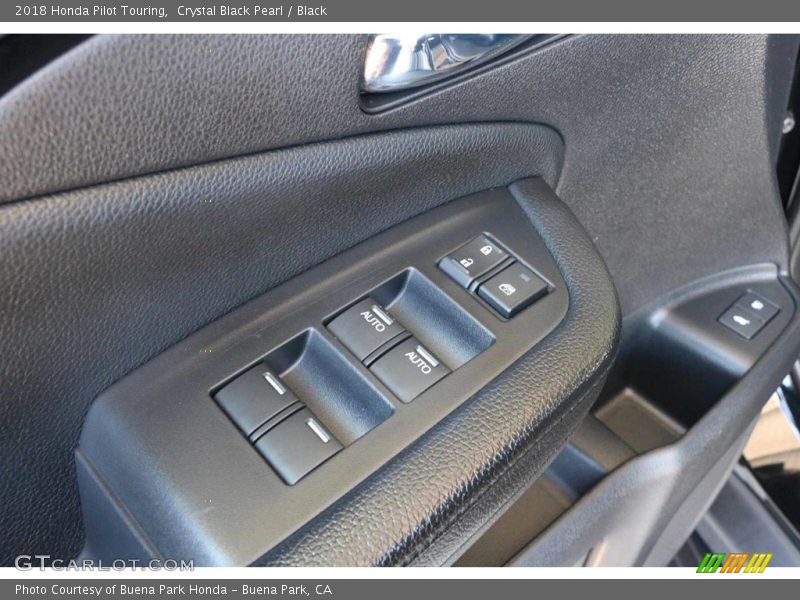 Door Panel of 2018 Pilot Touring
