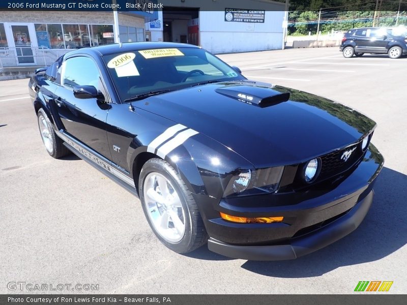 Black / Black 2006 Ford Mustang GT Deluxe Coupe