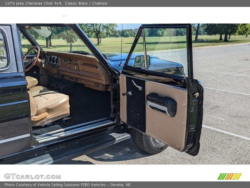 Door Panel of 1979 Cherokee Chief 4x4