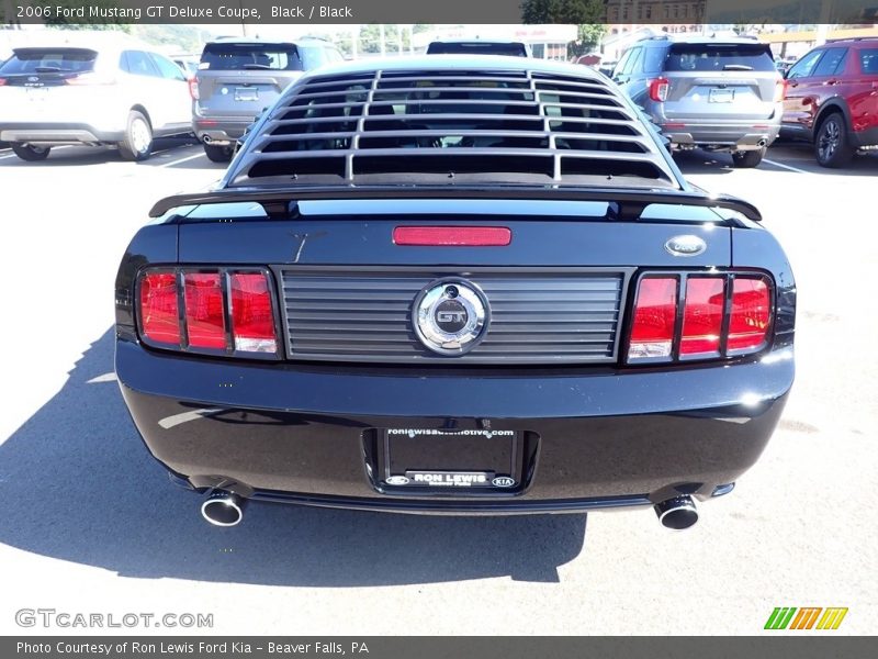 Black / Black 2006 Ford Mustang GT Deluxe Coupe