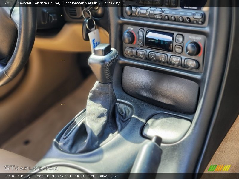 Light Pewter Metallic / Light Gray 2001 Chevrolet Corvette Coupe
