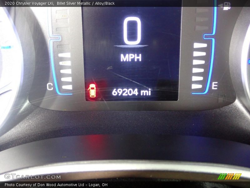 Billet Silver Metallic / Alloy/Black 2020 Chrysler Voyager LXi