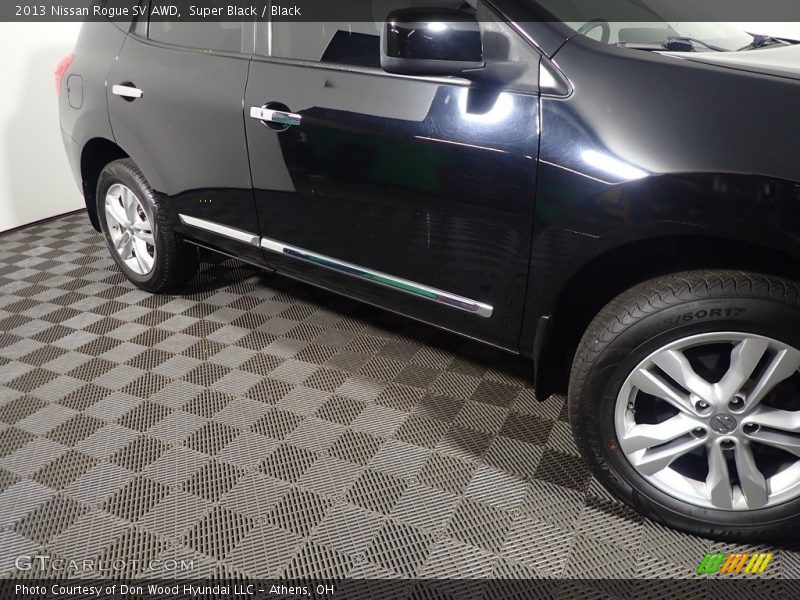 Super Black / Black 2013 Nissan Rogue SV AWD