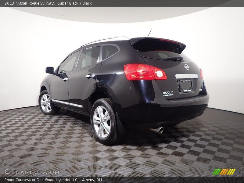 Super Black / Black 2013 Nissan Rogue SV AWD