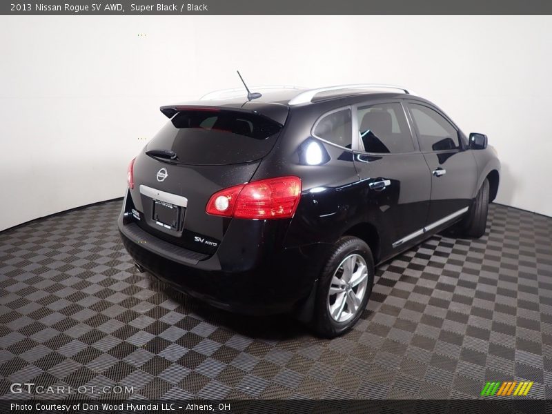 Super Black / Black 2013 Nissan Rogue SV AWD