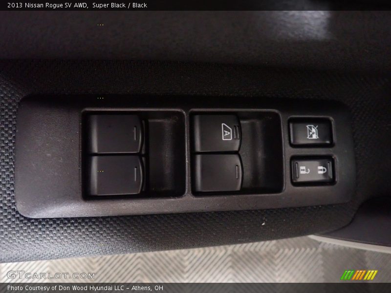 Super Black / Black 2013 Nissan Rogue SV AWD
