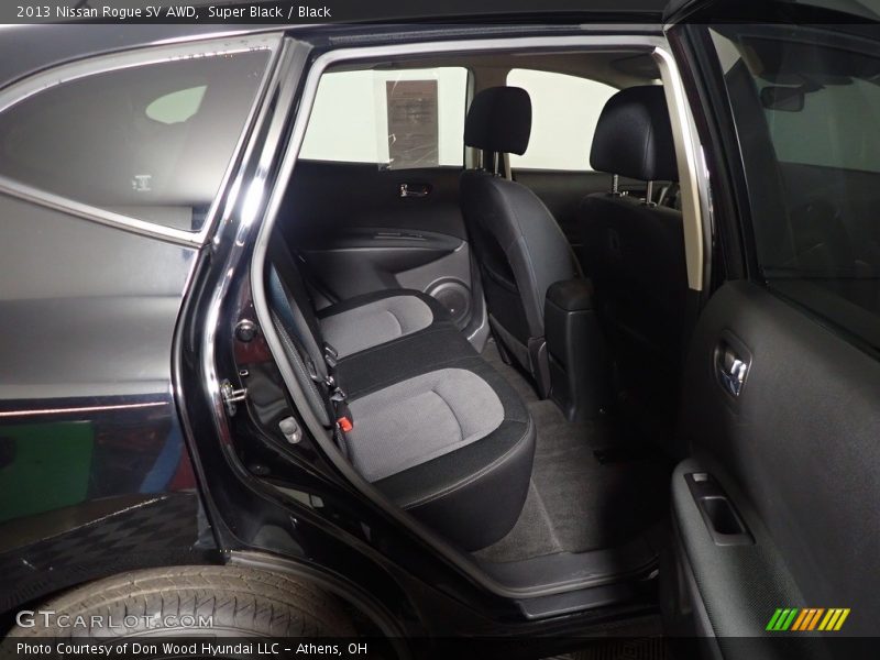 Super Black / Black 2013 Nissan Rogue SV AWD