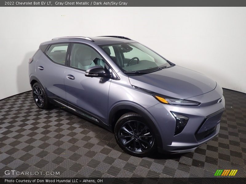Front 3/4 View of 2022 Bolt EV LT