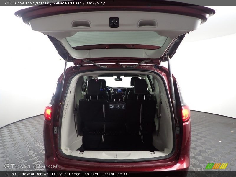  2021 Voyager LXI Trunk