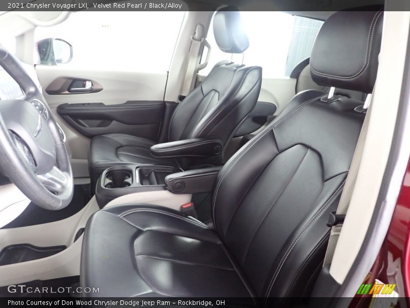  2021 Voyager LXI Black/Alloy Interior