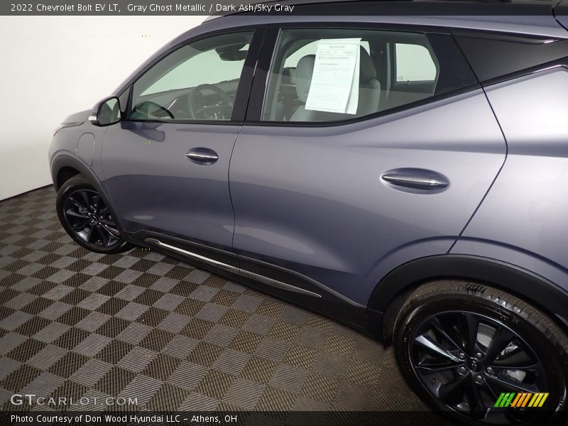 Gray Ghost Metallic / Dark Ash/Sky Gray 2022 Chevrolet Bolt EV LT