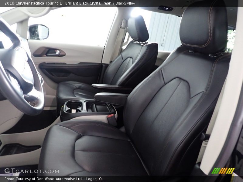 Brilliant Black Crystal Pearl / Black/Alloy 2018 Chrysler Pacifica Touring L