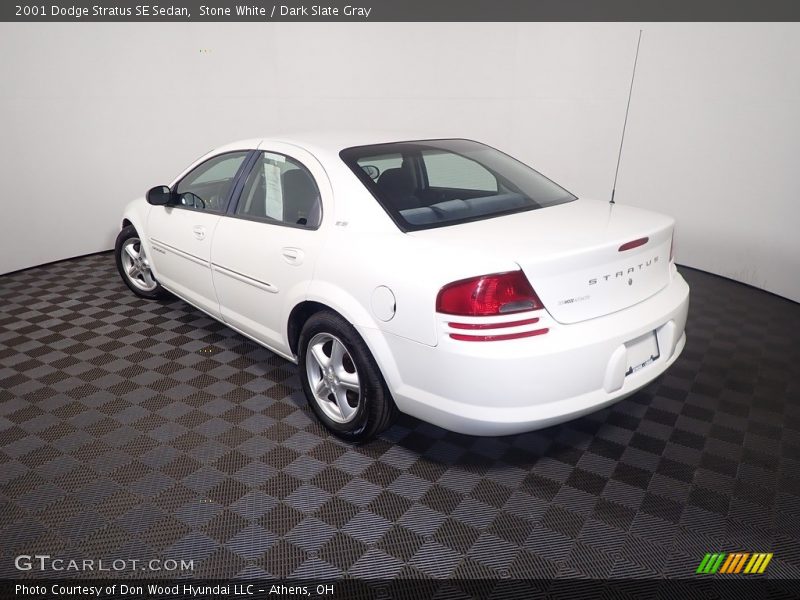 Stone White / Dark Slate Gray 2001 Dodge Stratus SE Sedan