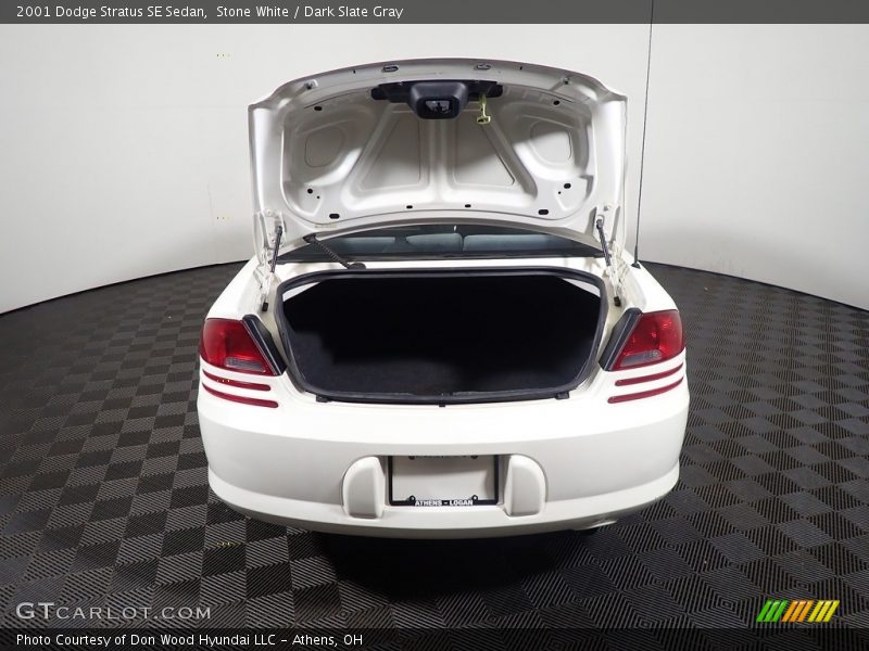 Stone White / Dark Slate Gray 2001 Dodge Stratus SE Sedan