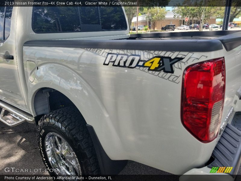  2019 Frontier Pro-4X Crew Cab 4x4 Logo