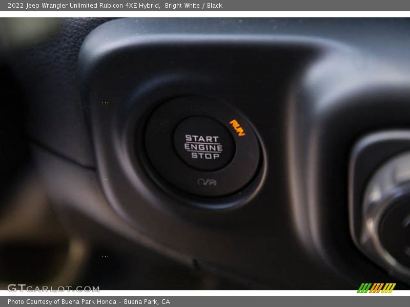 Bright White / Black 2022 Jeep Wrangler Unlimited Rubicon 4XE Hybrid