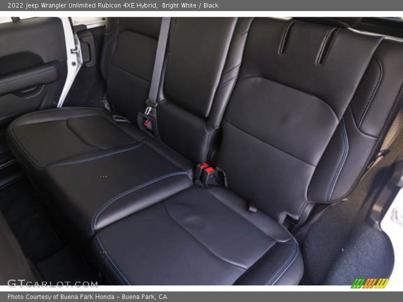 Bright White / Black 2022 Jeep Wrangler Unlimited Rubicon 4XE Hybrid