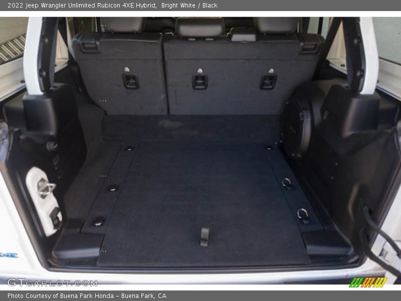 Bright White / Black 2022 Jeep Wrangler Unlimited Rubicon 4XE Hybrid