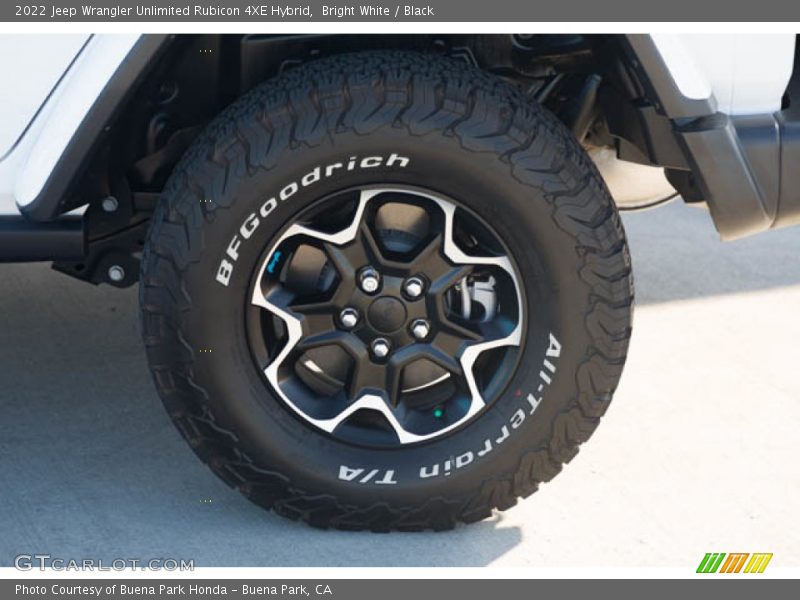 Bright White / Black 2022 Jeep Wrangler Unlimited Rubicon 4XE Hybrid