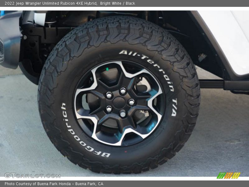 Bright White / Black 2022 Jeep Wrangler Unlimited Rubicon 4XE Hybrid