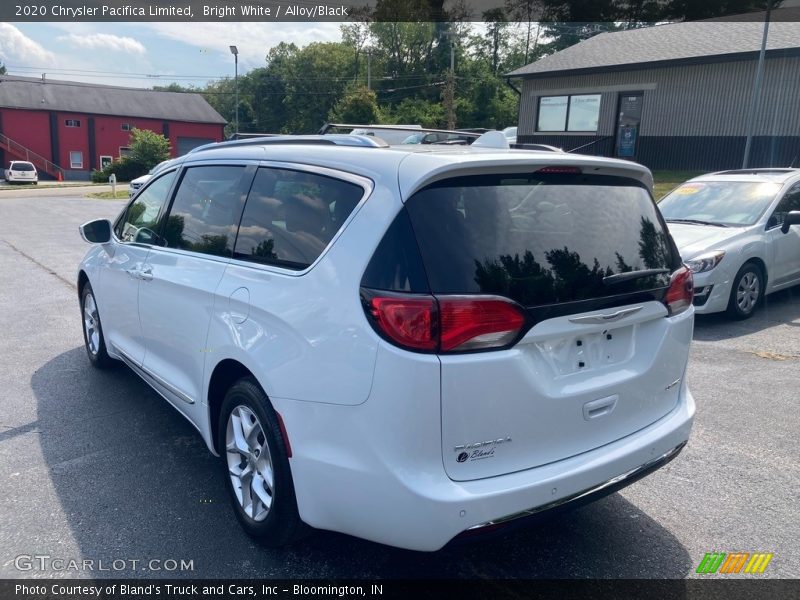 Bright White / Alloy/Black 2020 Chrysler Pacifica Limited