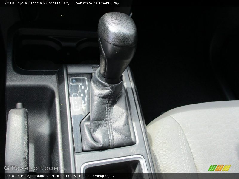Super White / Cement Gray 2018 Toyota Tacoma SR Access Cab
