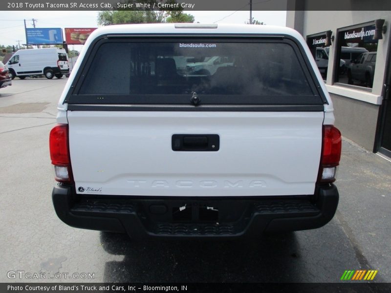 Super White / Cement Gray 2018 Toyota Tacoma SR Access Cab