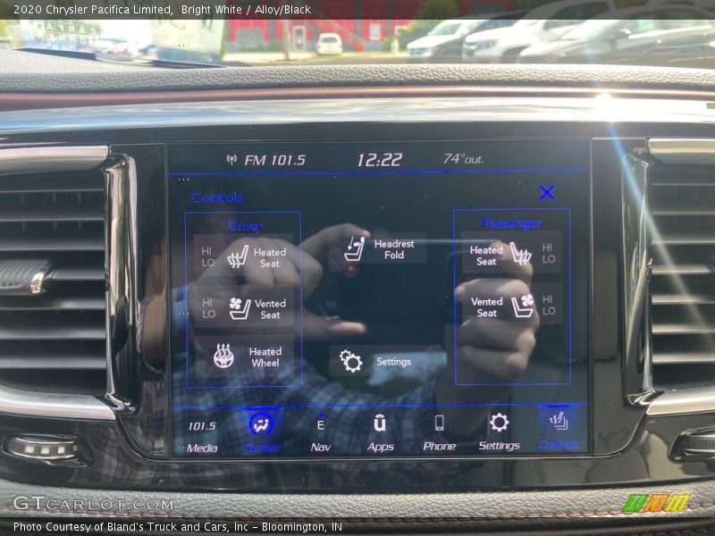 Bright White / Alloy/Black 2020 Chrysler Pacifica Limited