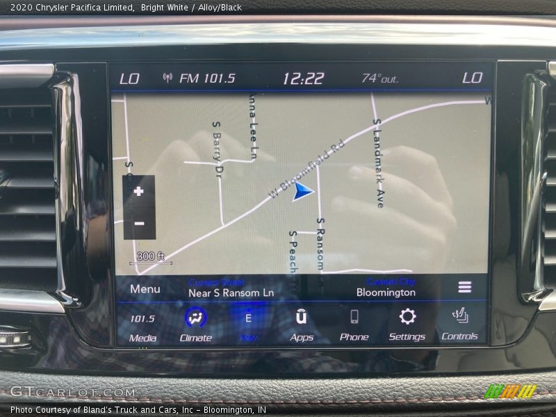 Bright White / Alloy/Black 2020 Chrysler Pacifica Limited