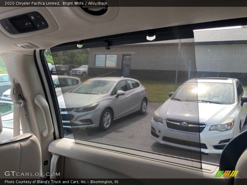 Bright White / Alloy/Black 2020 Chrysler Pacifica Limited