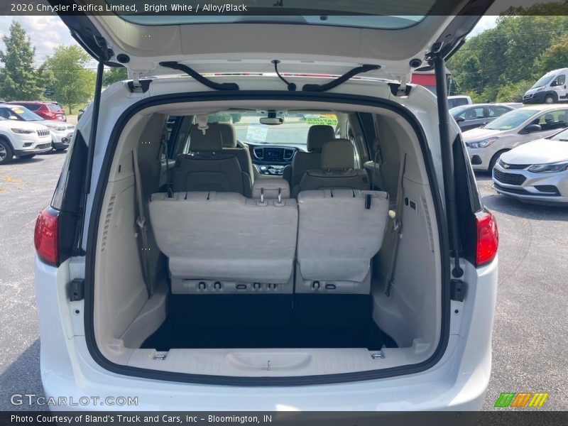 Bright White / Alloy/Black 2020 Chrysler Pacifica Limited