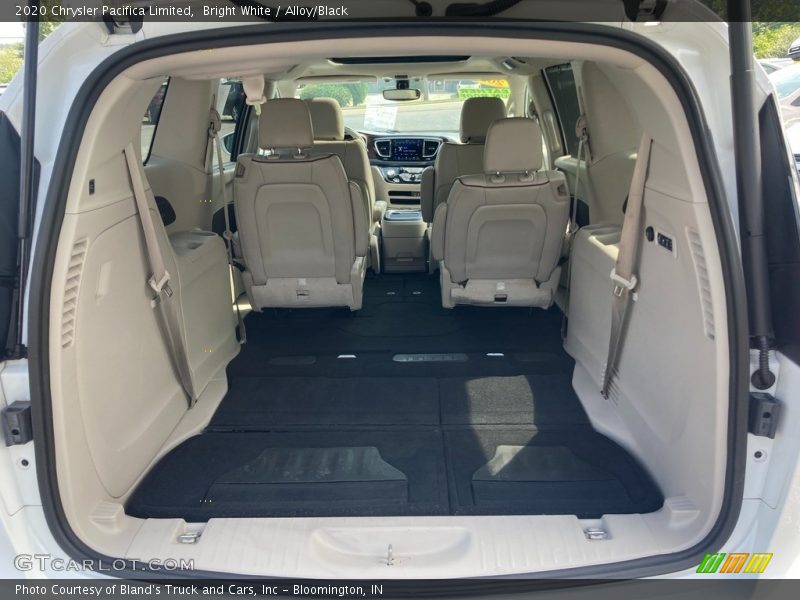 Bright White / Alloy/Black 2020 Chrysler Pacifica Limited