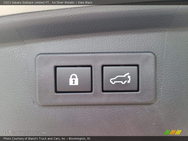 Ice Silver Metallic / Slate Black 2021 Subaru Outback Limited XT
