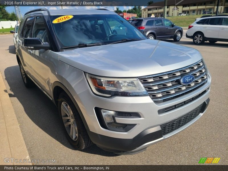 Ingot Silver Metallic / Ebony Black 2016 Ford Explorer XLT