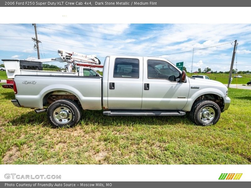 Dark Stone Metallic / Medium Flint 2006 Ford F250 Super Duty XLT Crew Cab 4x4