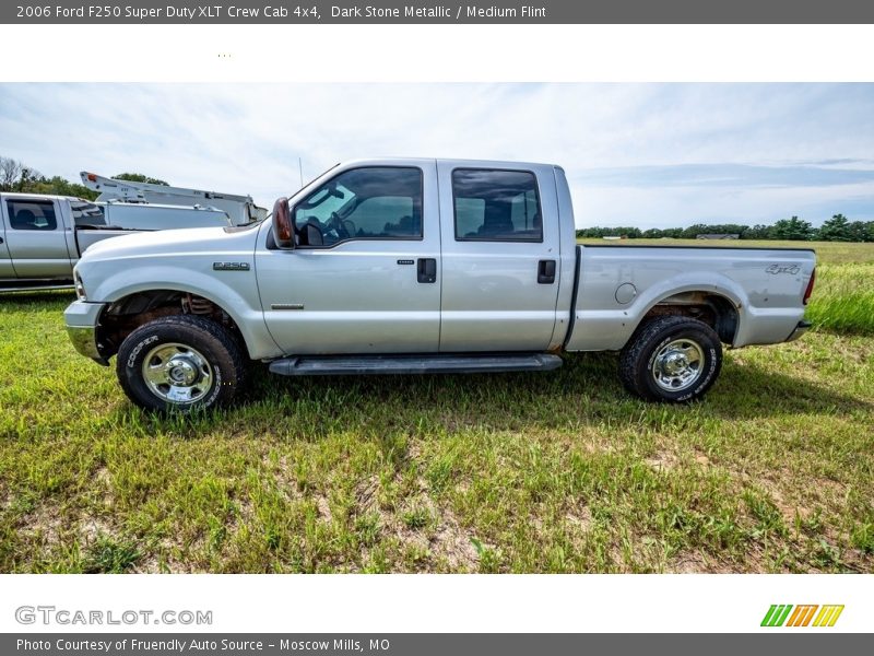 Dark Stone Metallic / Medium Flint 2006 Ford F250 Super Duty XLT Crew Cab 4x4