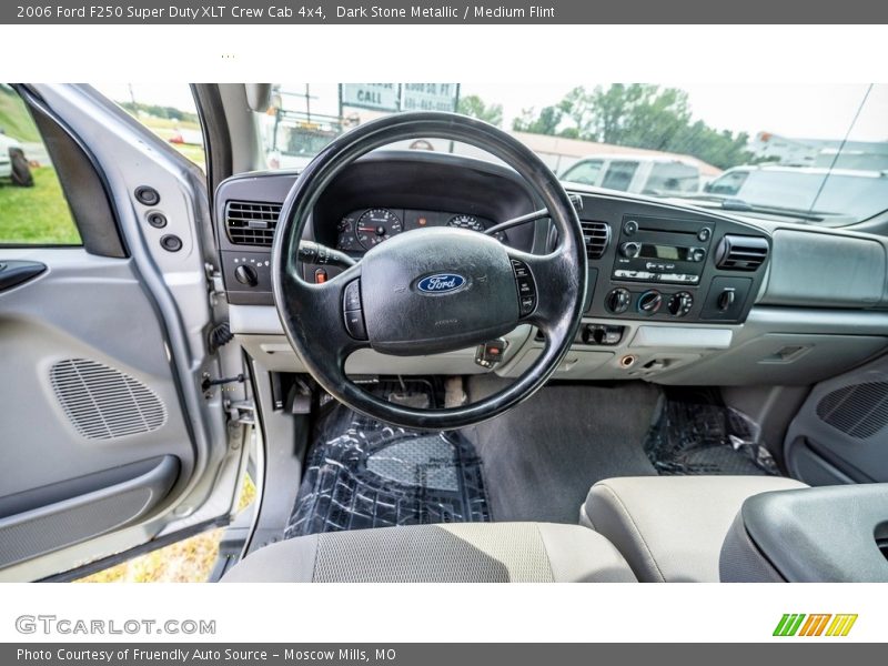 Dark Stone Metallic / Medium Flint 2006 Ford F250 Super Duty XLT Crew Cab 4x4