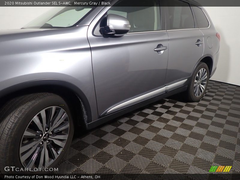Mercury Gray / Black 2020 Mitsubishi Outlander SEL S-AWC