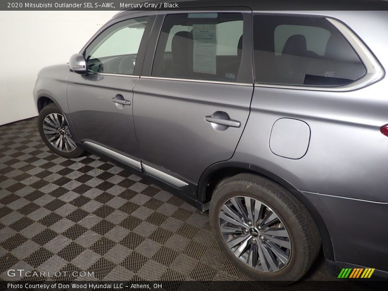 Mercury Gray / Black 2020 Mitsubishi Outlander SEL S-AWC