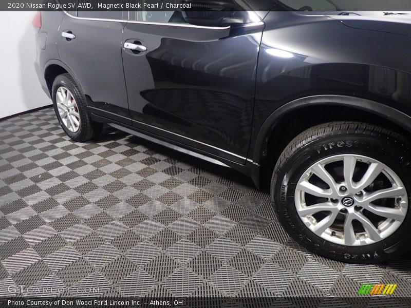 Magnetic Black Pearl / Charcoal 2020 Nissan Rogue SV AWD