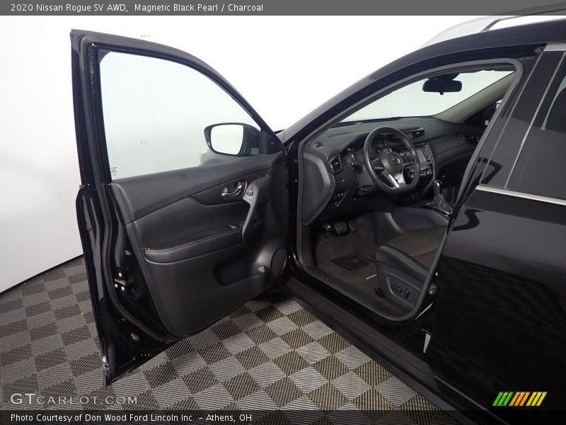 Magnetic Black Pearl / Charcoal 2020 Nissan Rogue SV AWD