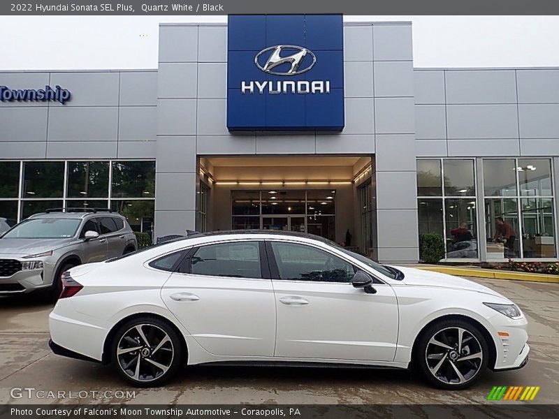 Quartz White / Black 2022 Hyundai Sonata SEL Plus