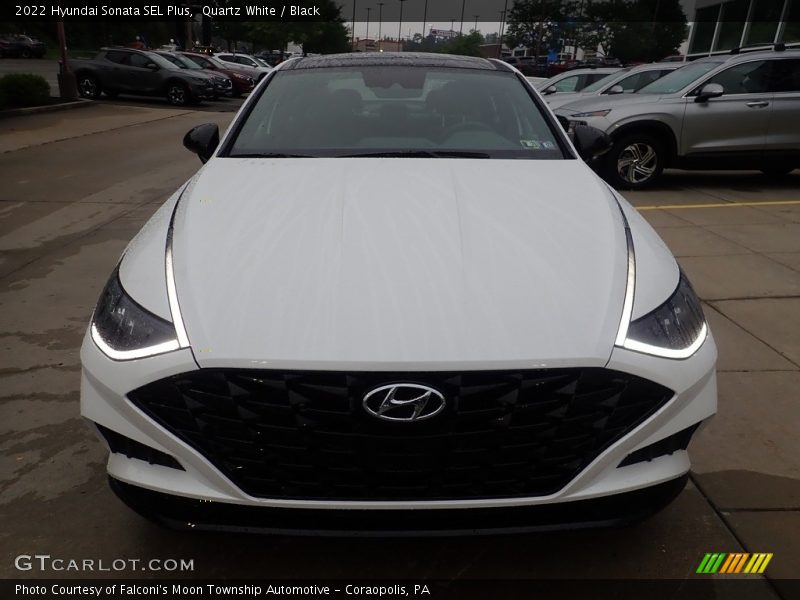 Quartz White / Black 2022 Hyundai Sonata SEL Plus