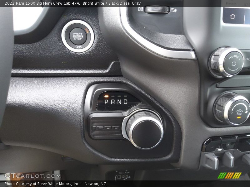 Bright White / Black/Diesel Gray 2022 Ram 1500 Big Horn Crew Cab 4x4