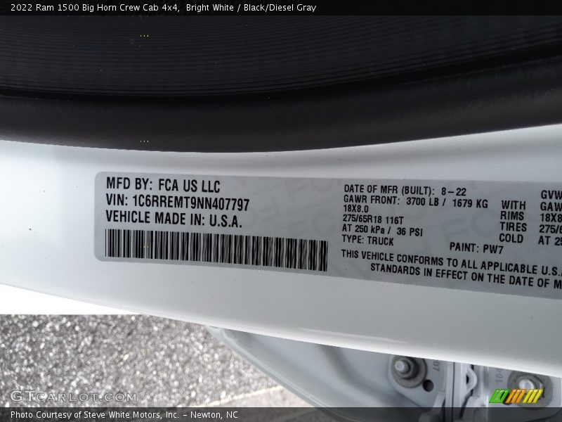 Bright White / Black/Diesel Gray 2022 Ram 1500 Big Horn Crew Cab 4x4