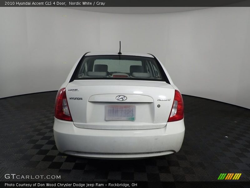 Nordic White / Gray 2010 Hyundai Accent GLS 4 Door